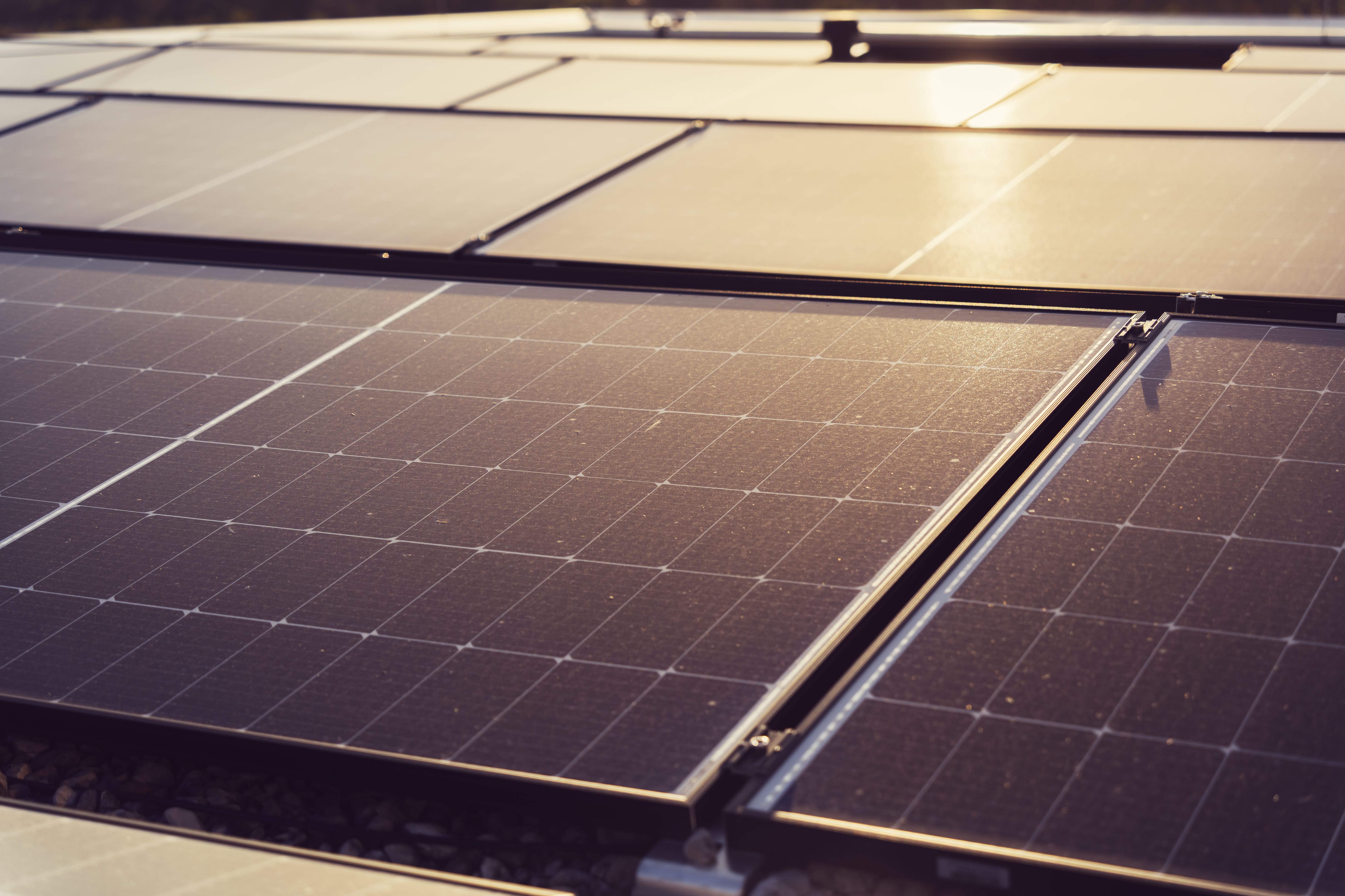 High-Yield Utility Scale Solar Power Plant